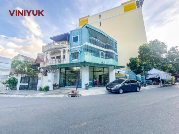 Prime Corner Lot in Trendy Toul Kork