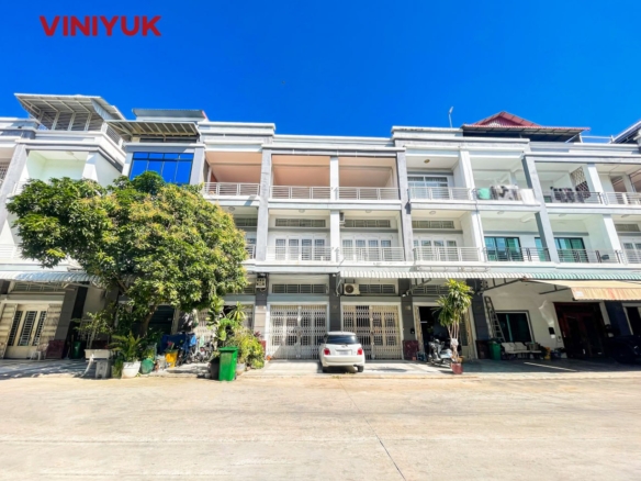 Business Shophouse Near Aeon 2