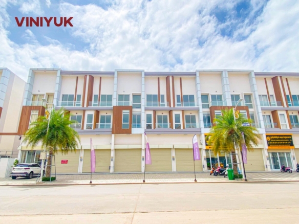 Prime Shophouse in High-Growth Sen Sok