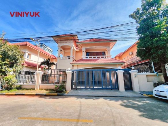 Massive Standalone Villa in Prime Tuol Sangke