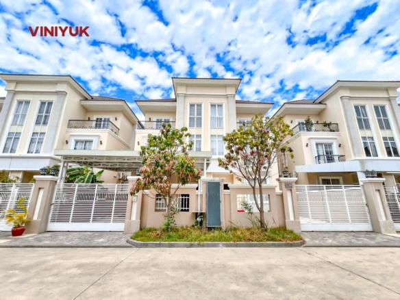 Modern Twin Villa in Prime Sen Sok