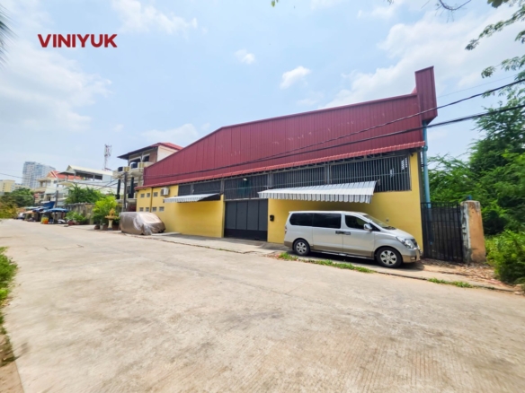 Massive Commercial Warehouse in Toul Kork