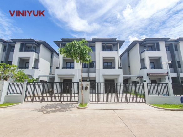 Modern Twin Villa in Chip Mong 598