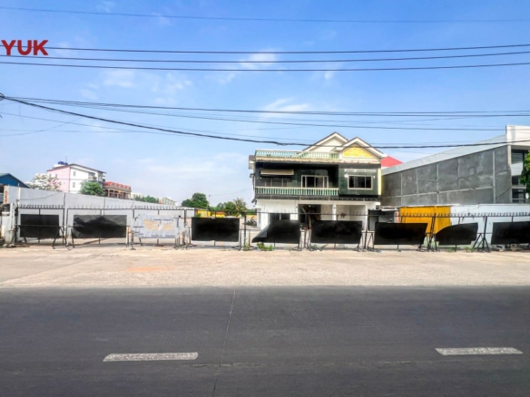 Prime Corner Lot Near Camko Roundabout