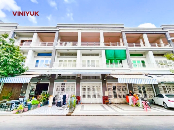 Business Shophouse Near AEON 2