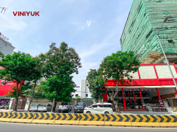 Commercial Land on Mao Tse Toung