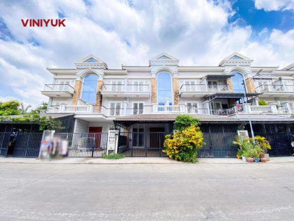 Modern Living in Vimean Phnom Penh