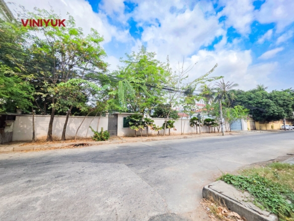 Prime 600sqm Commercial Lot in Toul Kork
