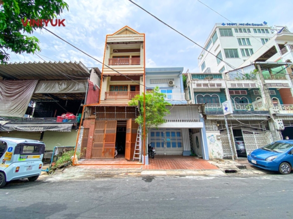 Budget-Friendly Modern Living in BKK1 Central