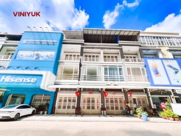 Prime Shophouse Near AEON Mall 2