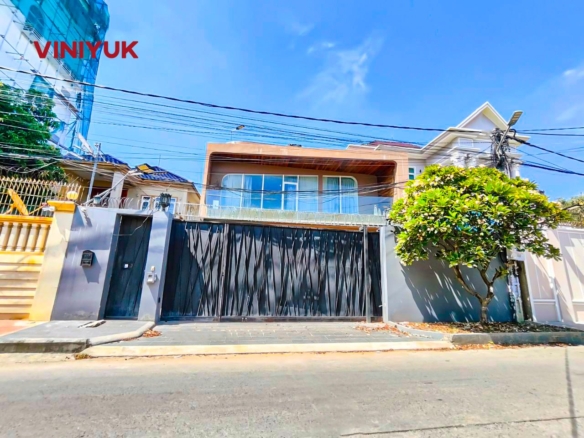 Spacious ,500 Sen Sok Luxury Villa