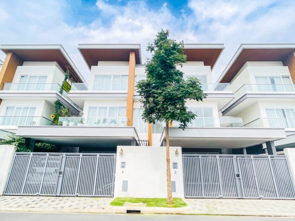 Stunning 0k Orkide Pochentong Twin Villa