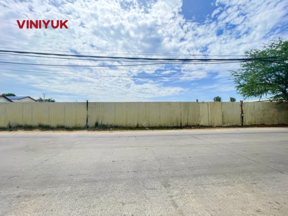 MASSIVE DEVELOPMENT LAND NEAR AEON 2