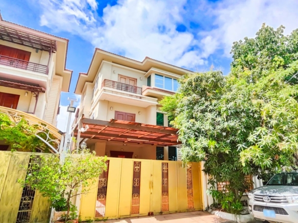 Luxury Twin Villa in Elite Gated Community