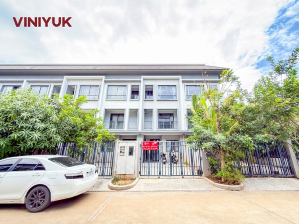 Affordable Luxury Living in Chip Mong 598