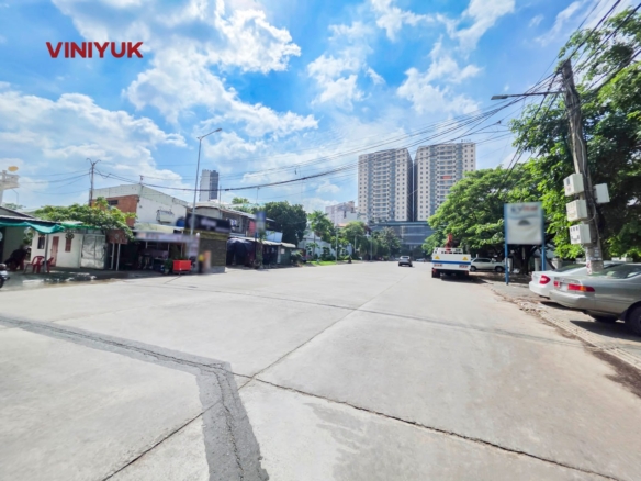 Prime Toul Kork Commercial Land Opportunity