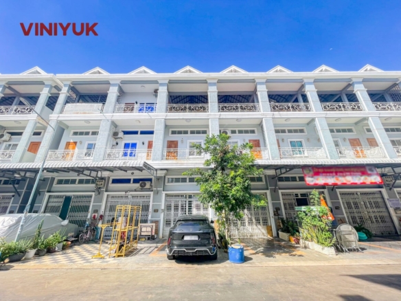 Prime Shophouse in High-Growth District