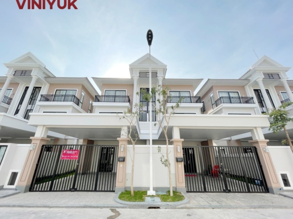 Stunning Brand-New Twin Villa in Chroy Changvar!