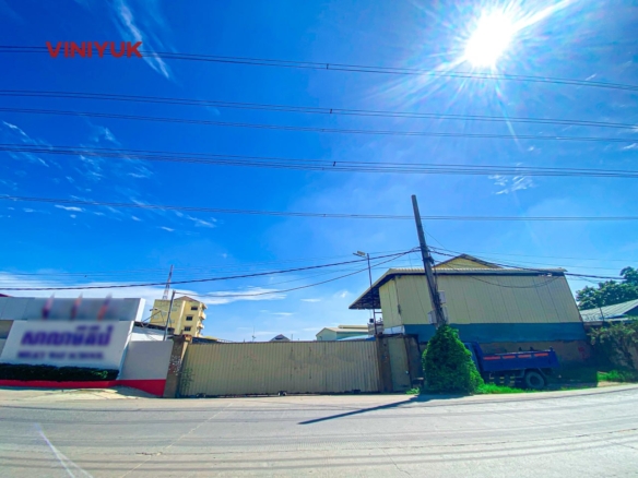 Massive 8,000m² Prime Commercial Warehouse Rental