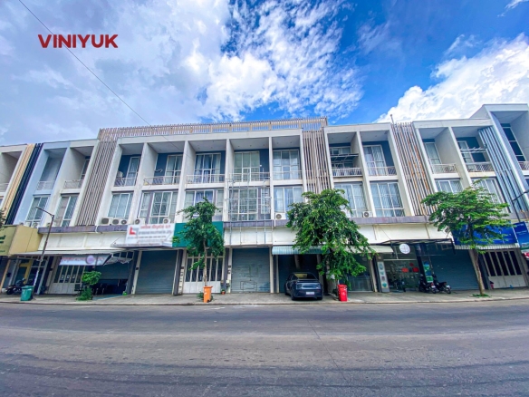 Prime Commercial Shophouse for Rent in Sen Sok