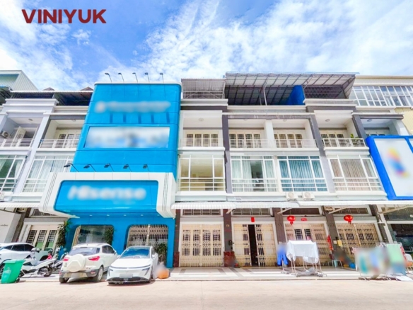 Spacious Flathouse Near Aeon Mall Sen Sok