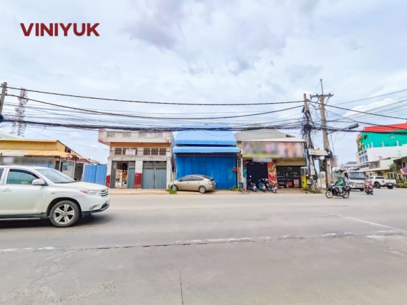 Unbeatable Value Commercial Warehouse On Highway 5