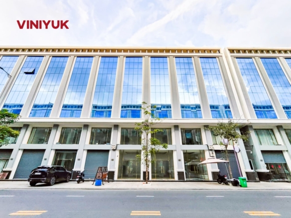 Spacious 0 Shophouse in Prime Russey Keo