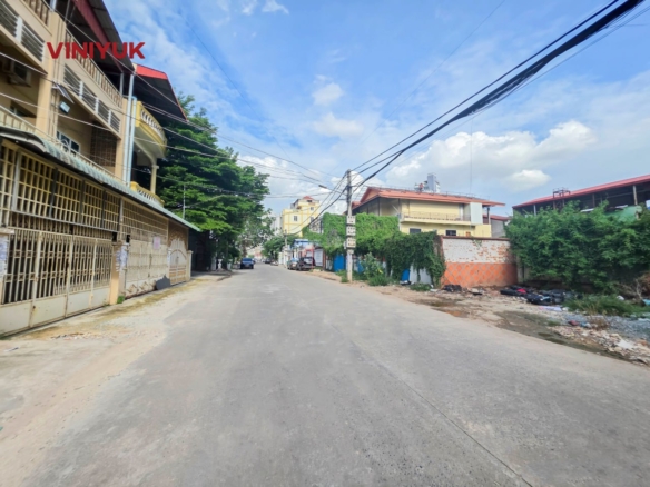 Prime Toul Kork Land with Steady Income