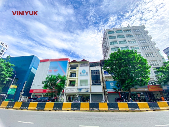 Prime Commercial Space in BKK1