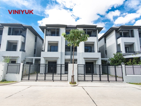 Modern Twin Villa in Russey Keo
