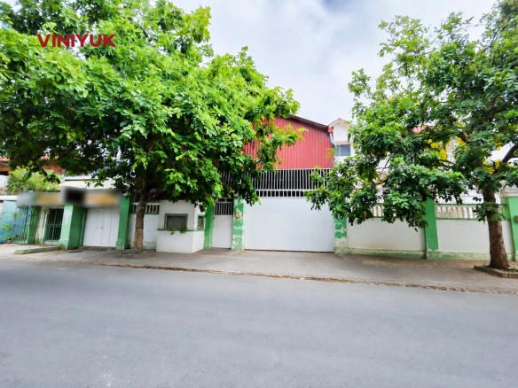 Prime Toul Kork Warehouse in Hot Location!