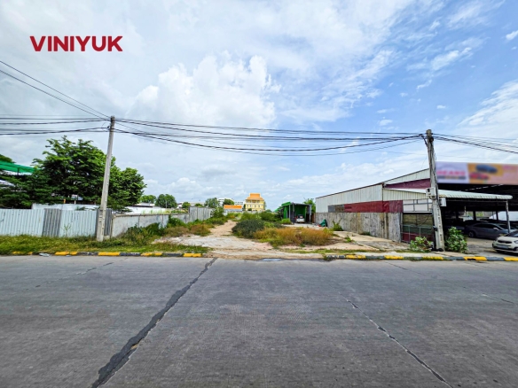 Dual Access Prime Land in Russey Keo