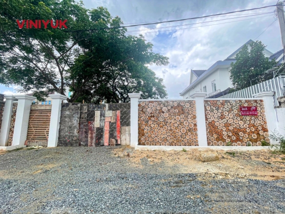 Prime Land Plot Near Chhouk Meas Market!