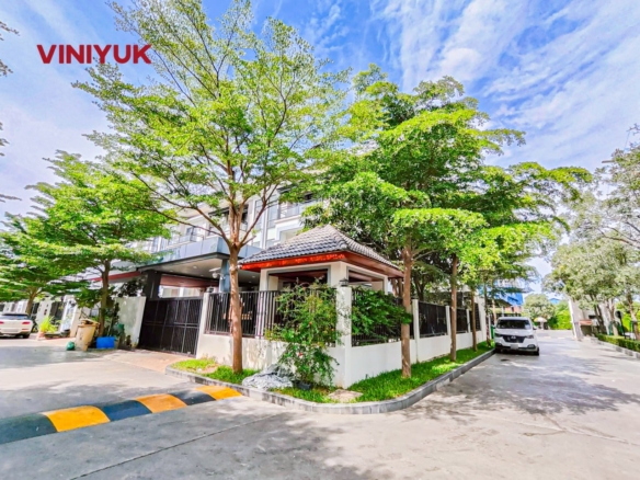 Prime Corner Twin Villa with Massive Yard