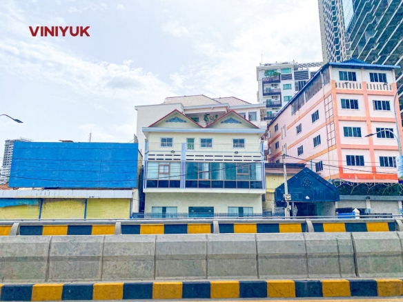 Prime Monivong Boulevard Commercial Shophouse Space