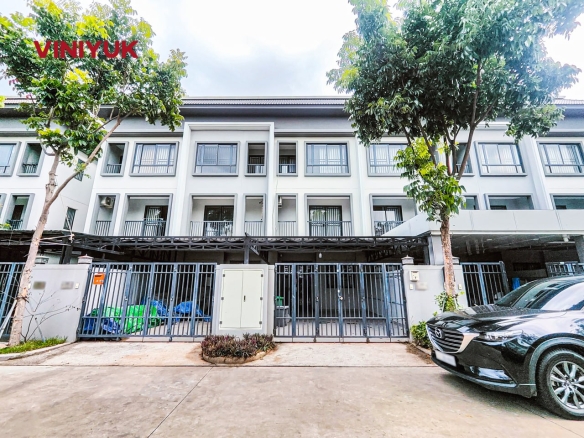 Affordable Modern Link Villa Near AEON 2!
