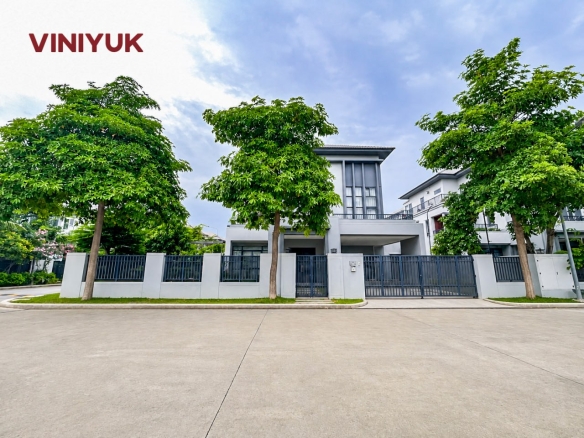 Exclusive Corner Queen Villa In Borey Chip Mong