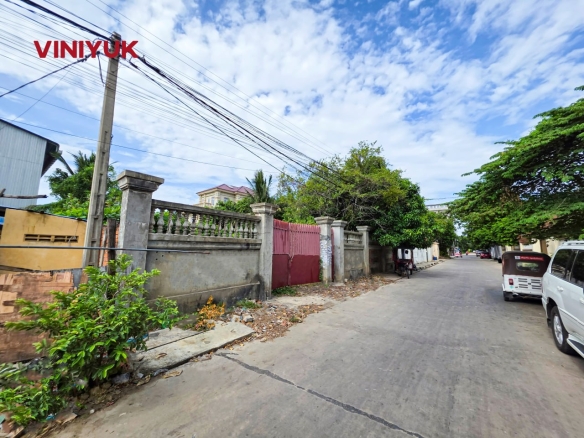 Prime Hard Title Land Plot in Chroy Changvar