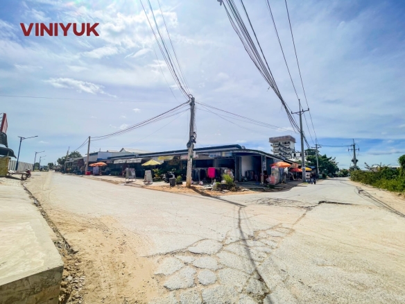 Prime Commercial Corner Land Lot in Kouk Roka