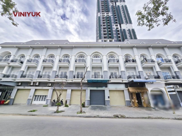 Modern Shophouse in Prime Sen Sok Neighborhood